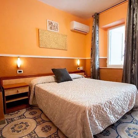 فندق Junior Village Forio di Ischia